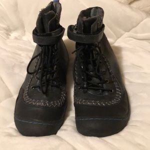 Super comfy Jambu short boots!!